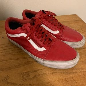 Men’s Vans Old Skool with zipper, leather.